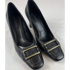 Naturalizer Belfonte Black Textured Leather Pumps Gold Tone Buckle 8M Classic